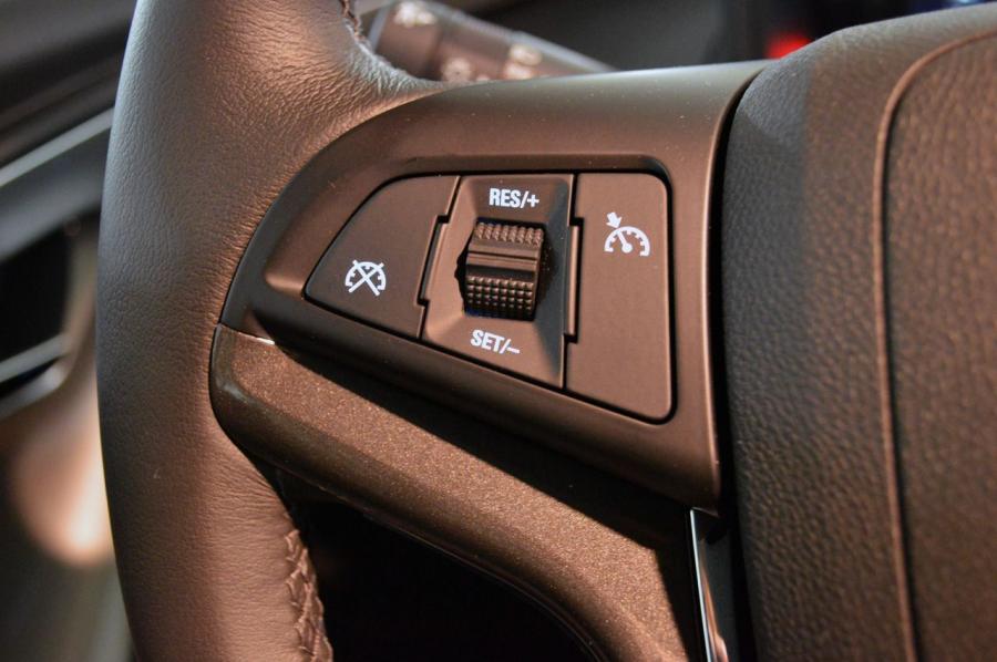  Chevrolet Volt 2013 года  (фото 18 из 82)